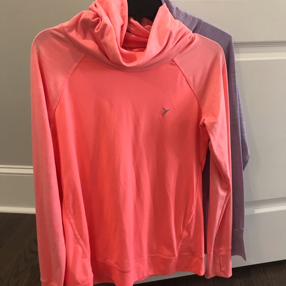 Bundle of 2 Old Navy Active tops